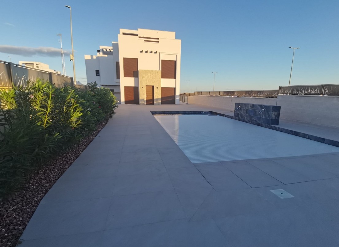 New Construction - Villa - Los Montesinos - La Herrada