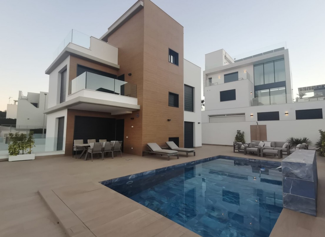 Reventa - Chalet / Villa - Orihuela Costa - Dehesa de campoamor