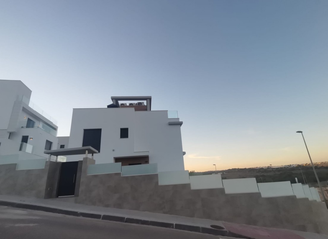 Reventa - Chalet / Villa - Orihuela Costa - Dehesa de campoamor