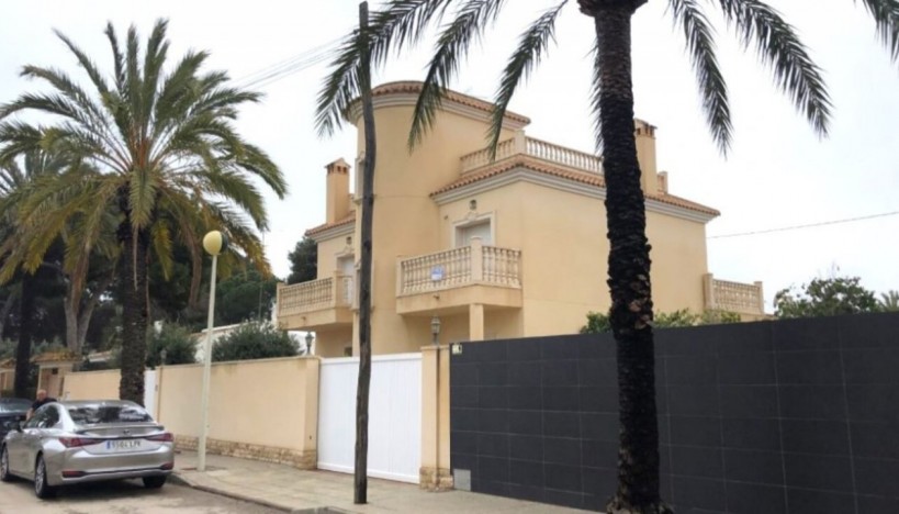 Villa - Wiederverkauf - Orihuela Costa - Orihuela Costa