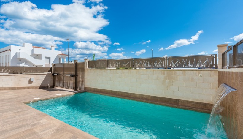 Reventa - Chalet / Villa - Los Montesinos - La Herrada