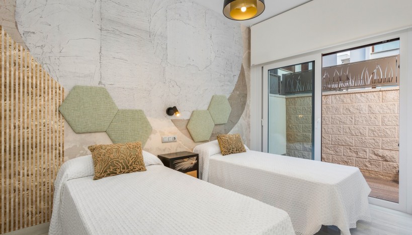 Reventa - Chalet / Villa - Los Montesinos - La Herrada