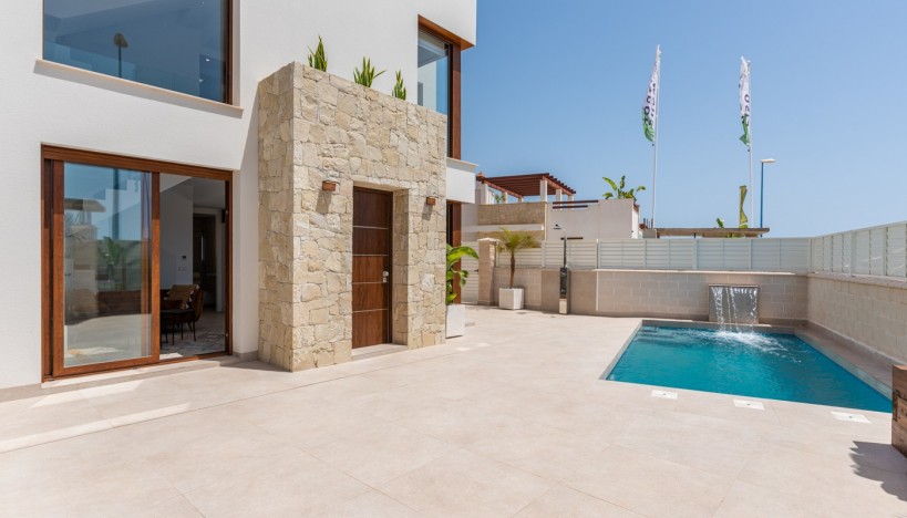 Villa - Neue Gebäude - Vera - Vera