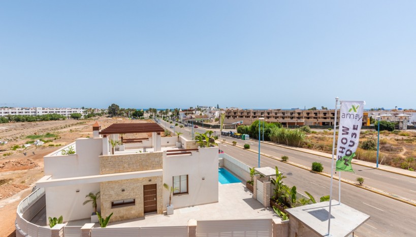 Neue Gebäude - Villa - Vera