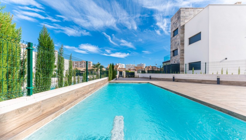 Neue Gebäude - Villa - La Manga del Mar Menor - Playa Honda